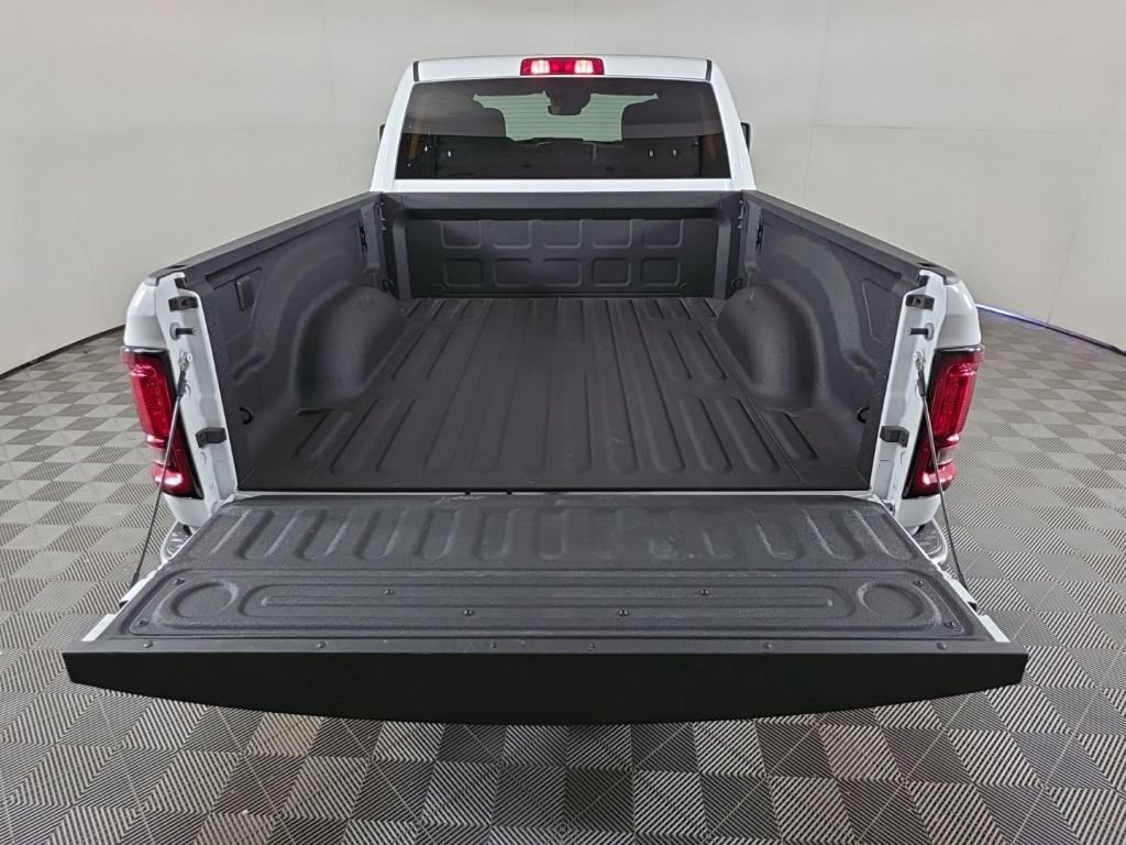 Certified 2026 RAM 2500 Big Horn AWD/4WD image 41