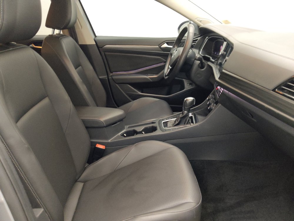 Used 2019 Volkswagen Jetta SEL w/ Cold Weather Package FWD image 21