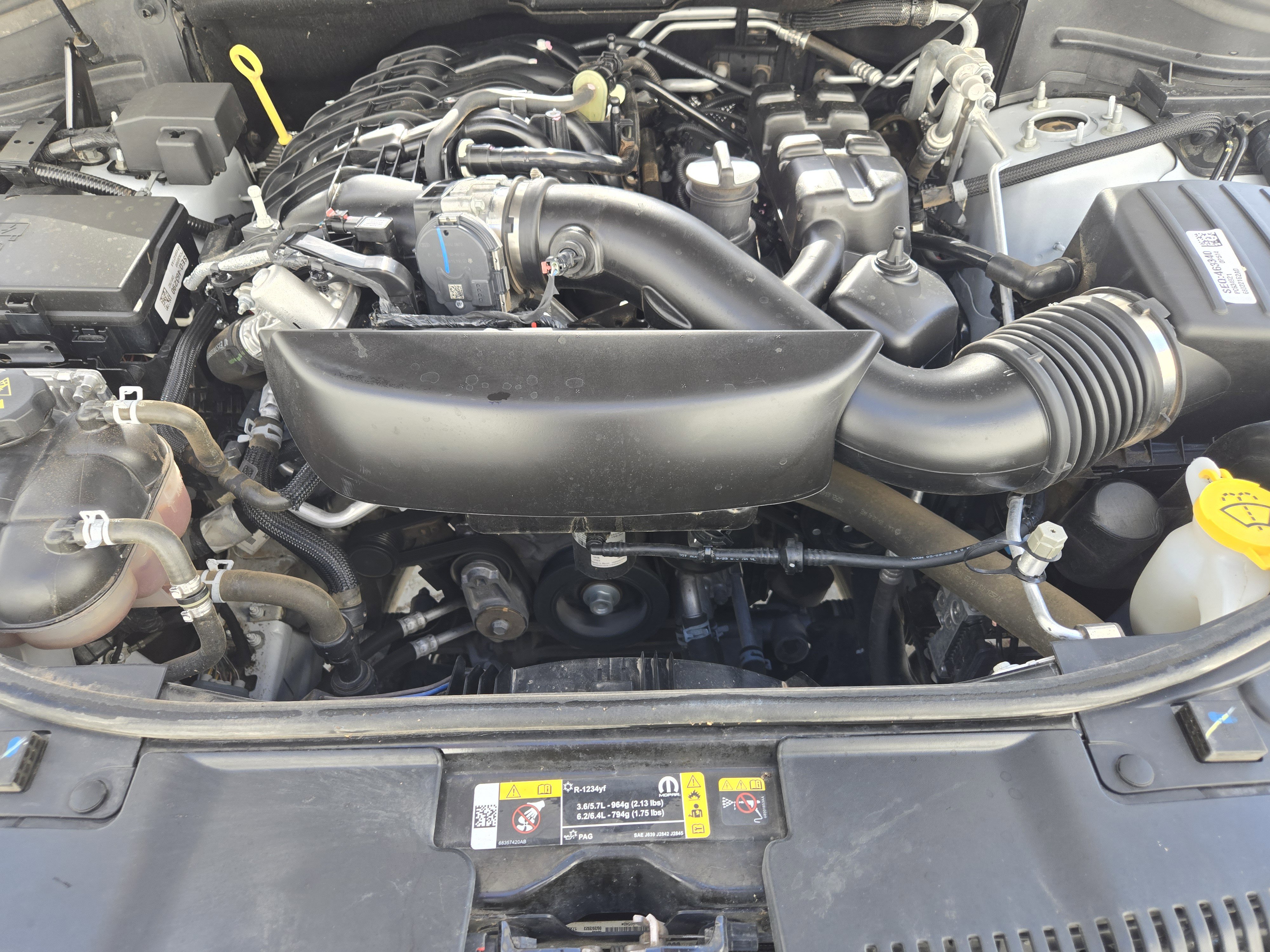 Used 2023 Dodge Durango SXT w/ SXT Blacktop Group image 34