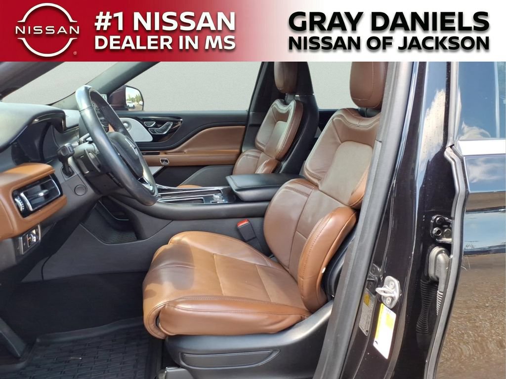 Used 2021 Lincoln Aviator Reserve w/ Equipment Group 201A RWD image 23