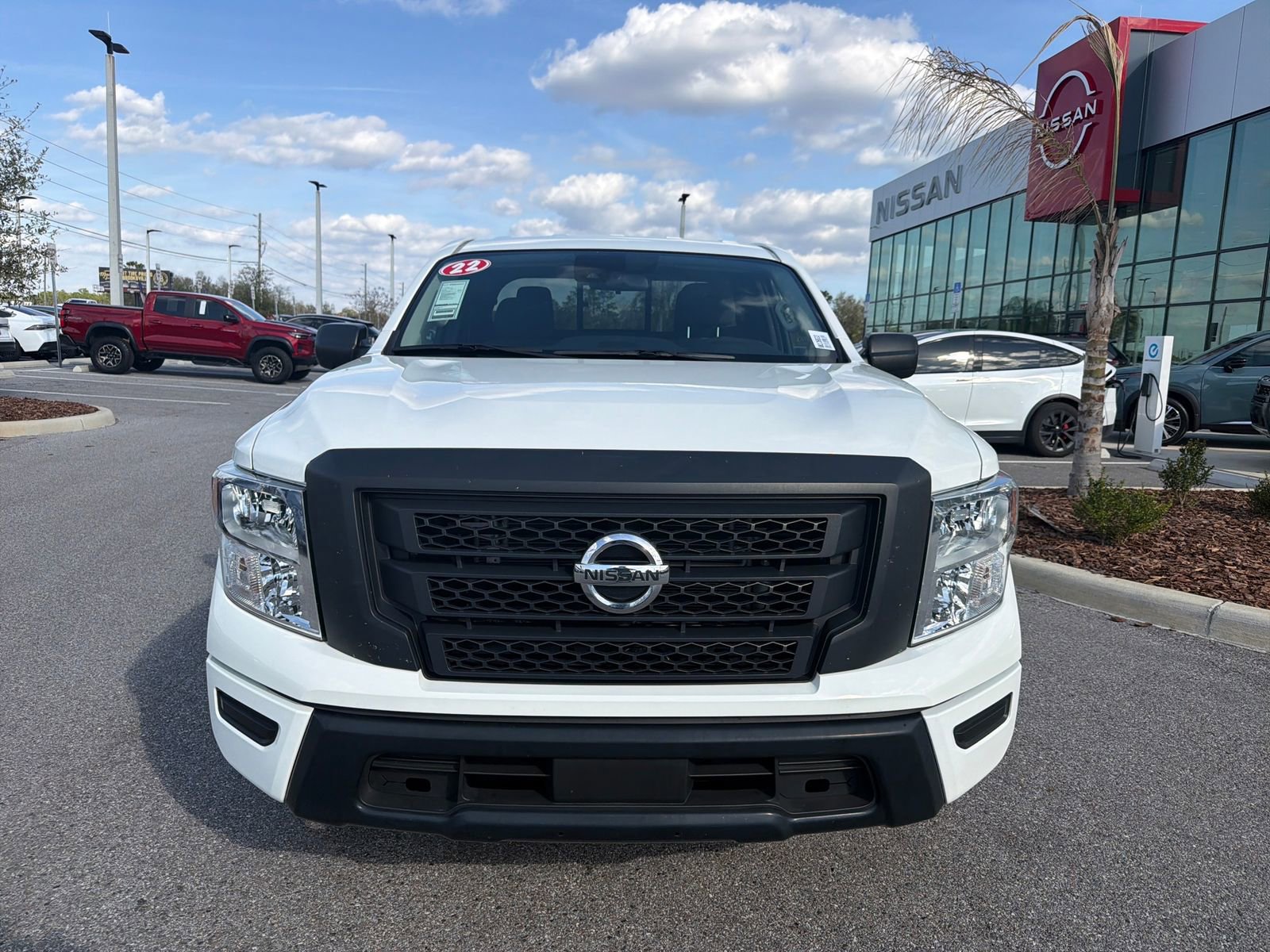 Used 2022 Nissan Titan S image 3