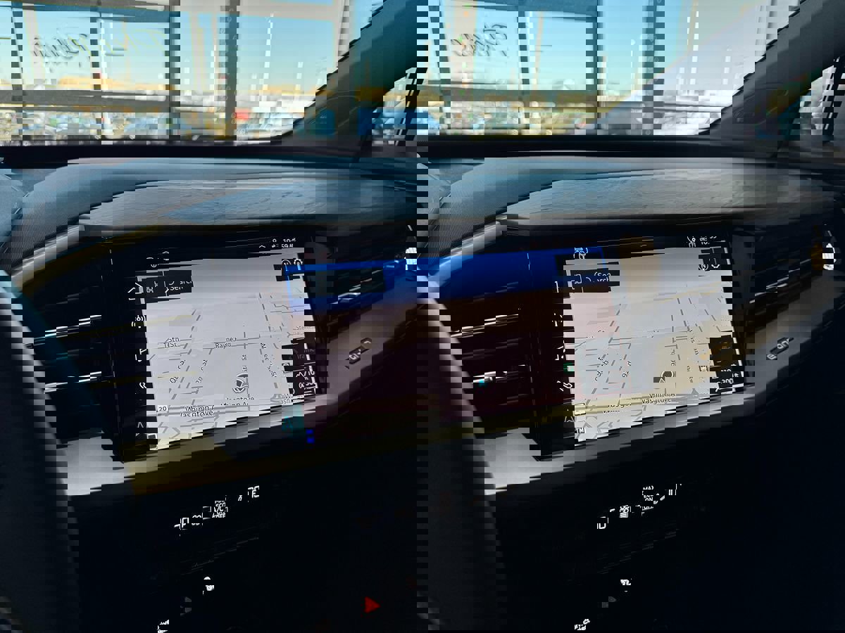 Used 2024 Audi Q4 e-tron Premium Plus w/ Premium Plus image 26