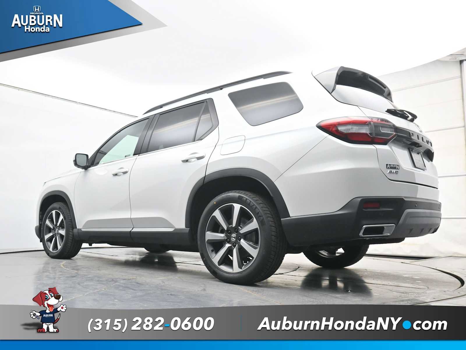 Used 2023 Honda Pilot Elite image 20