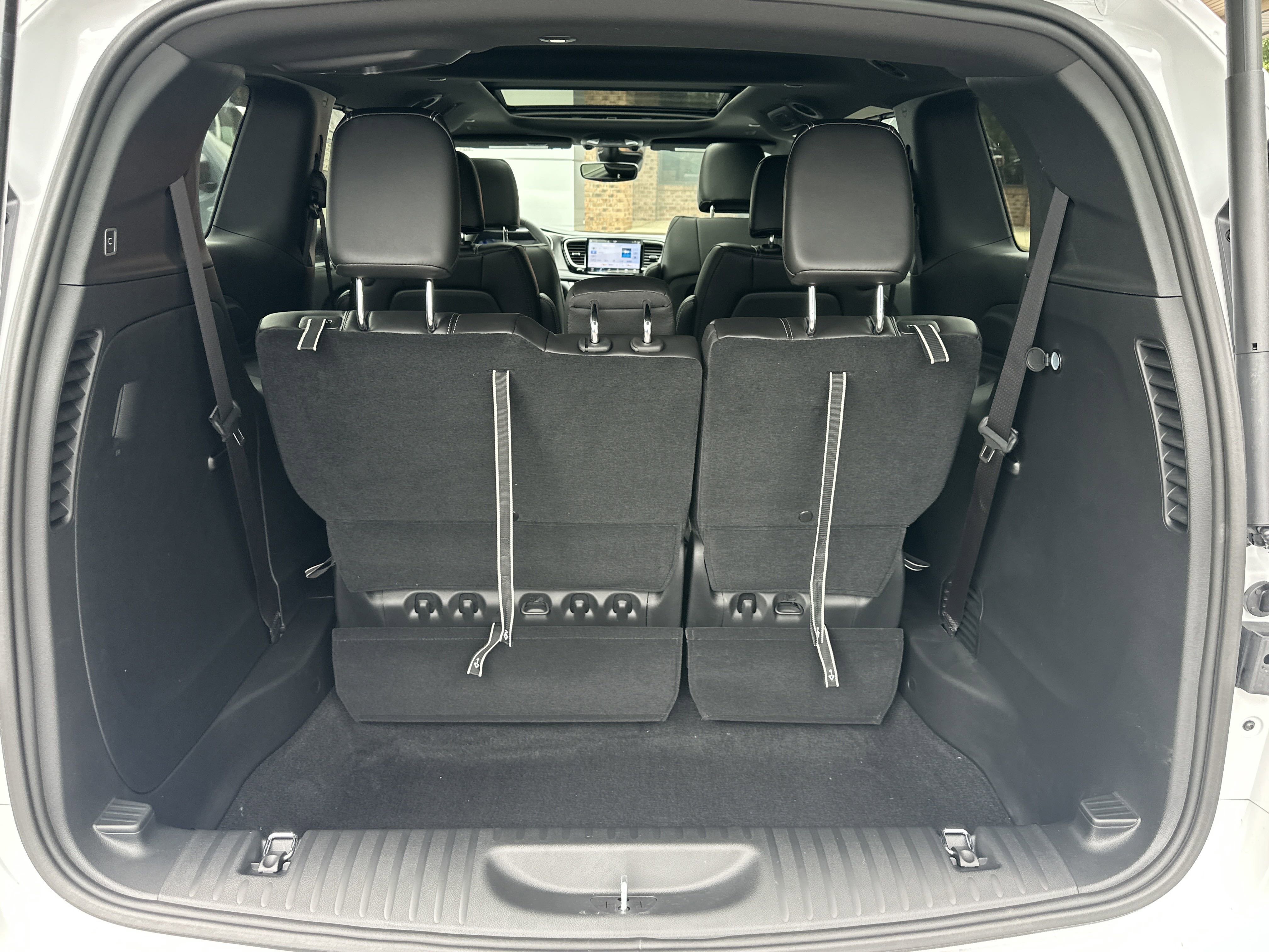 New 2026 Chrysler Pacifica Select image 14