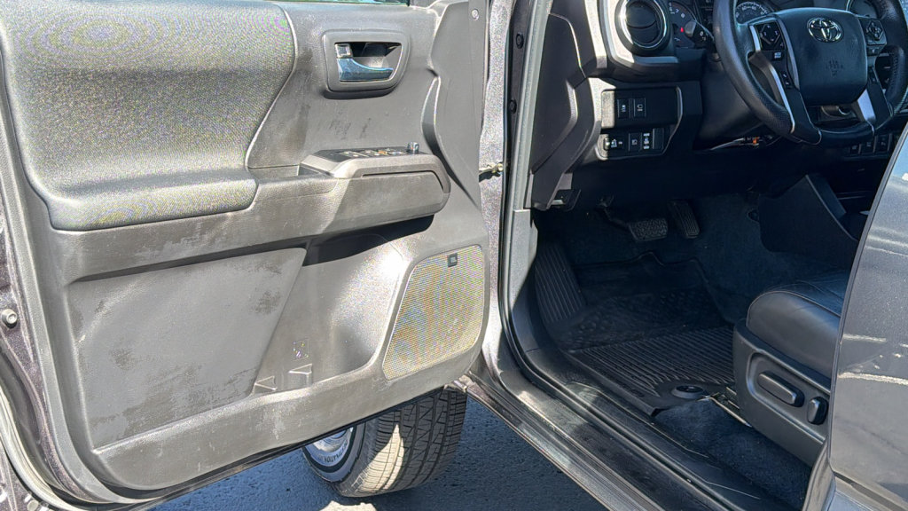 Certified 2023 Toyota Tacoma TRD Sport w/ TRD Premium Sport Package AWD/4WD image 23