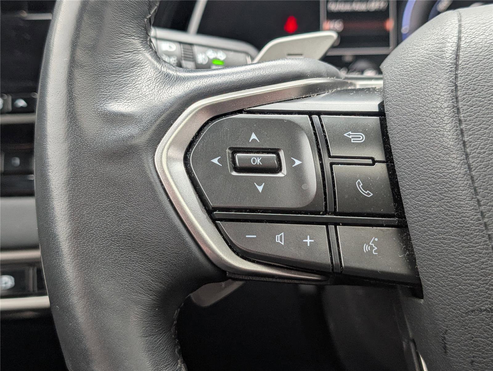 Certified 2023 Lexus RX 350h 350h Premium AWD w/ Accessory Package (K3) image 23