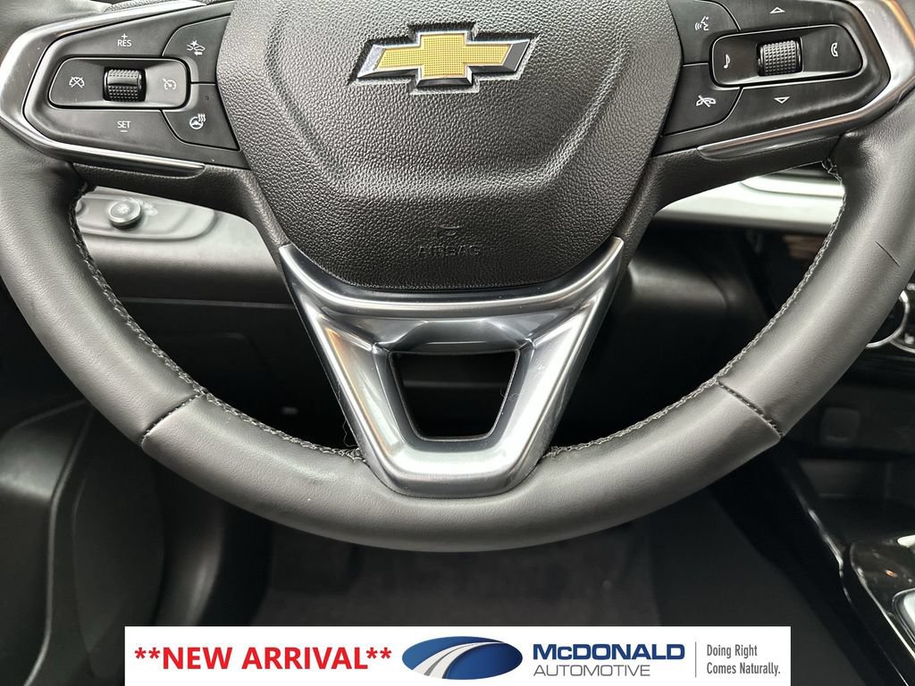 Used 2024 Chevrolet Trax LT w/ Driver Confidence Package FWD image 14