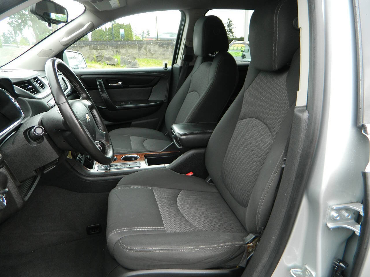 Used 2013 Chevrolet Traverse LT AWD/4WD image 12
