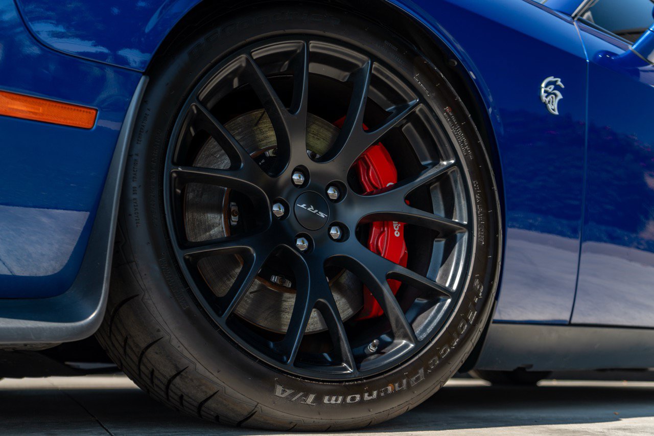 Used 2019 Dodge Challenger SRT Hellcat w/ Laguna Leather Package RWD image 6