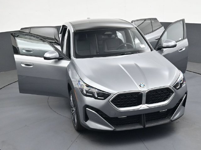 New 2026 BMW X2 xDrive28i w/ Technology Package AWD/4WD image 45