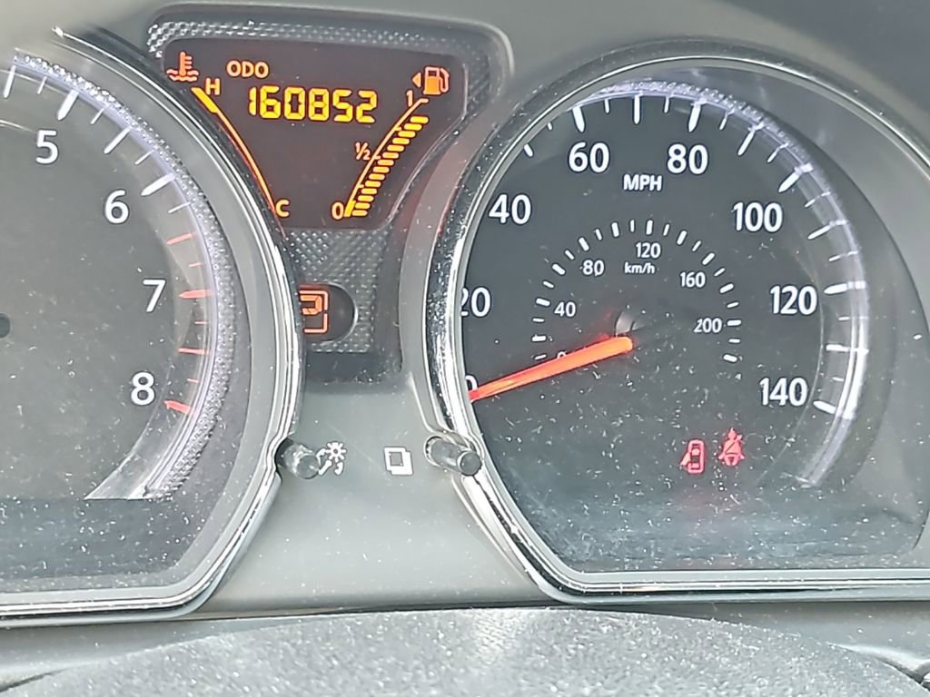 Used 2014 Nissan Versa SV w/ Convenience Package image 16