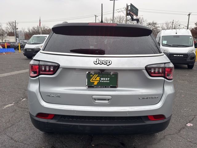 Certified 2025 Jeep Compass Limited w/ Sun & Sound Group image 17