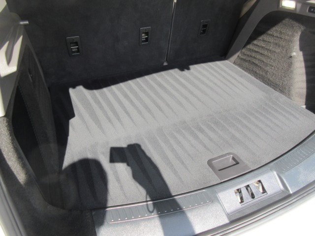 Used 2022 Lincoln Corsair Reserve w/ Elements Package FWD image 18