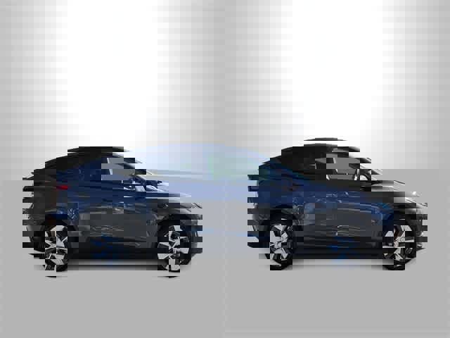 Used 2022 Tesla Model Y Long Range image 9