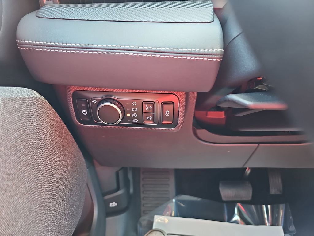 Used 2024 Ford Mustang Mach-E Premium image 29