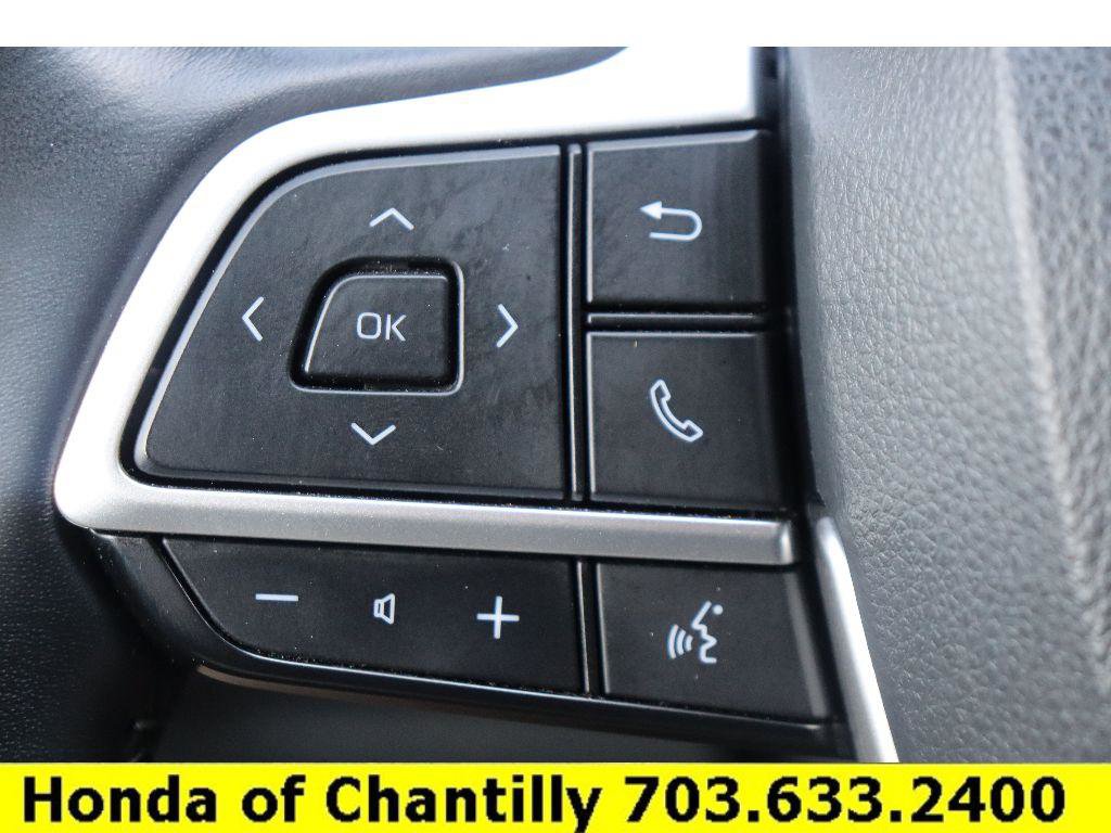 Used 2023 Toyota Highlander LE image 12