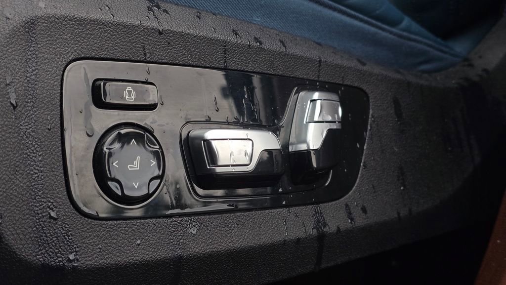 Used 2023 BMW XM AWD/4WD image 62