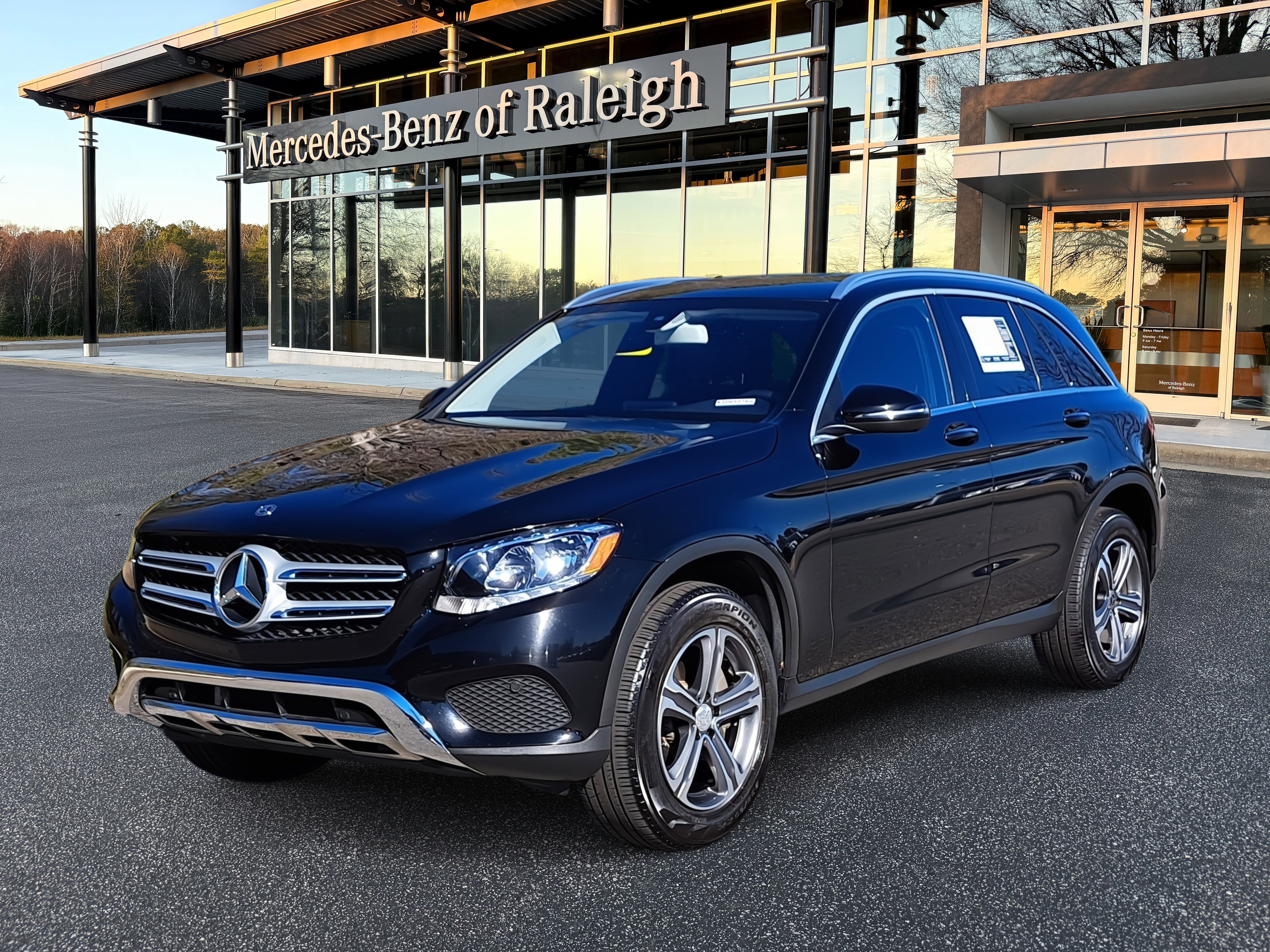 Used 2019 Mercedes-Benz GLC 300 image 1
