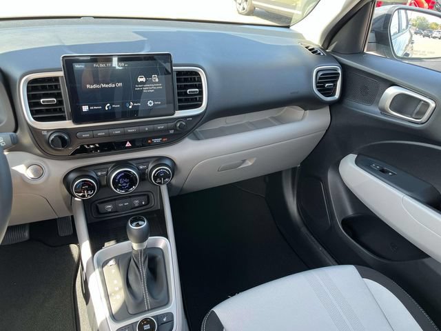 New 2026 Hyundai Venue SEL FWD image 11
