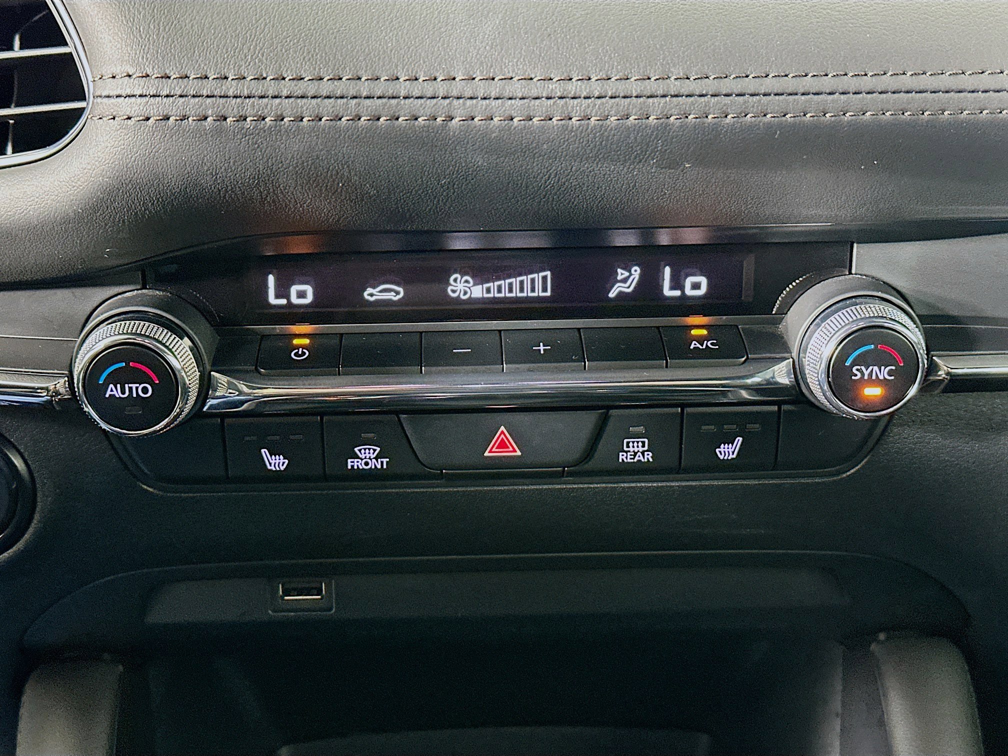 Used 2021 MAZDA MAZDA3 s image 23