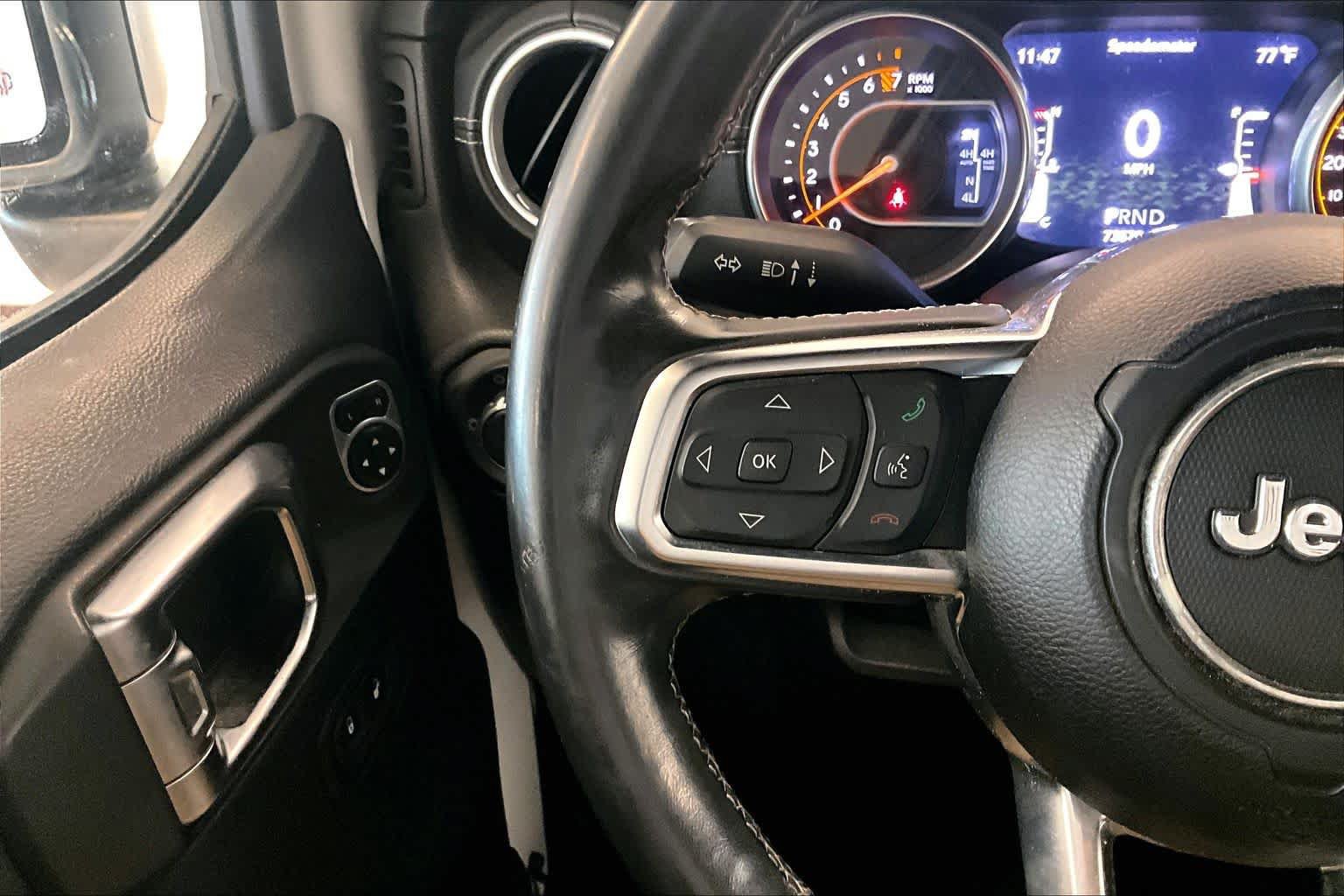 Used 2018 Jeep Wrangler Unlimited Sahara w/ LED Lighting Group AWD/4WD image 21