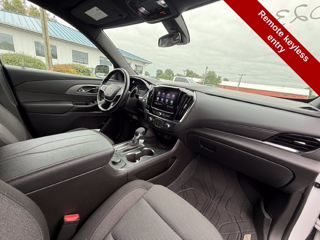 Used 2023 Chevrolet Traverse LT w/ LPO, Floor Liner Package AWD/4WD image 46