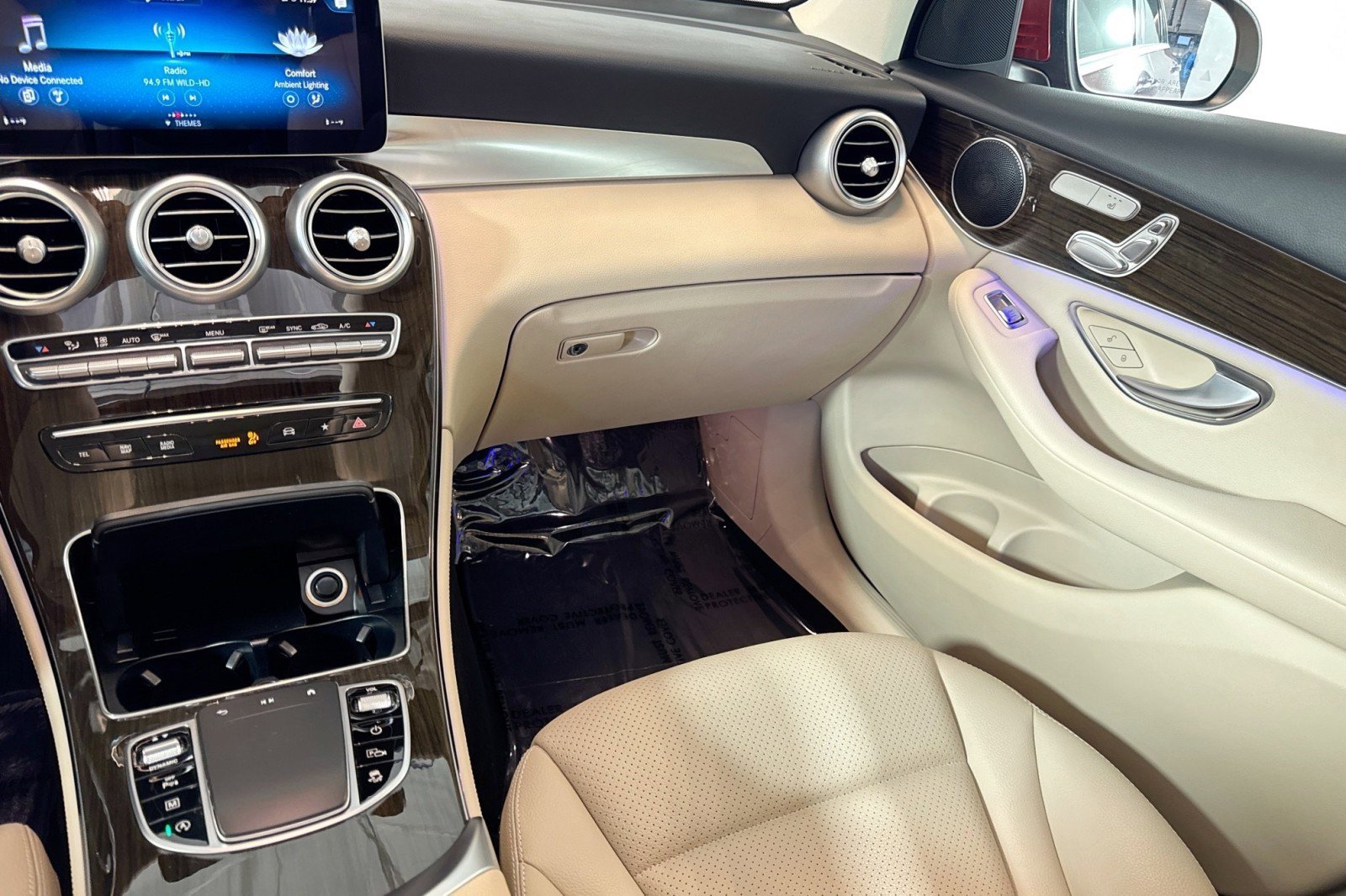 Used 2021 Mercedes-Benz GLC 300 4MATIC image 22