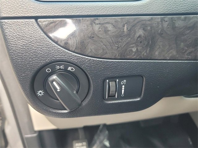 Used 2017 Dodge Grand Caravan SE w/ Power Window Group image 28