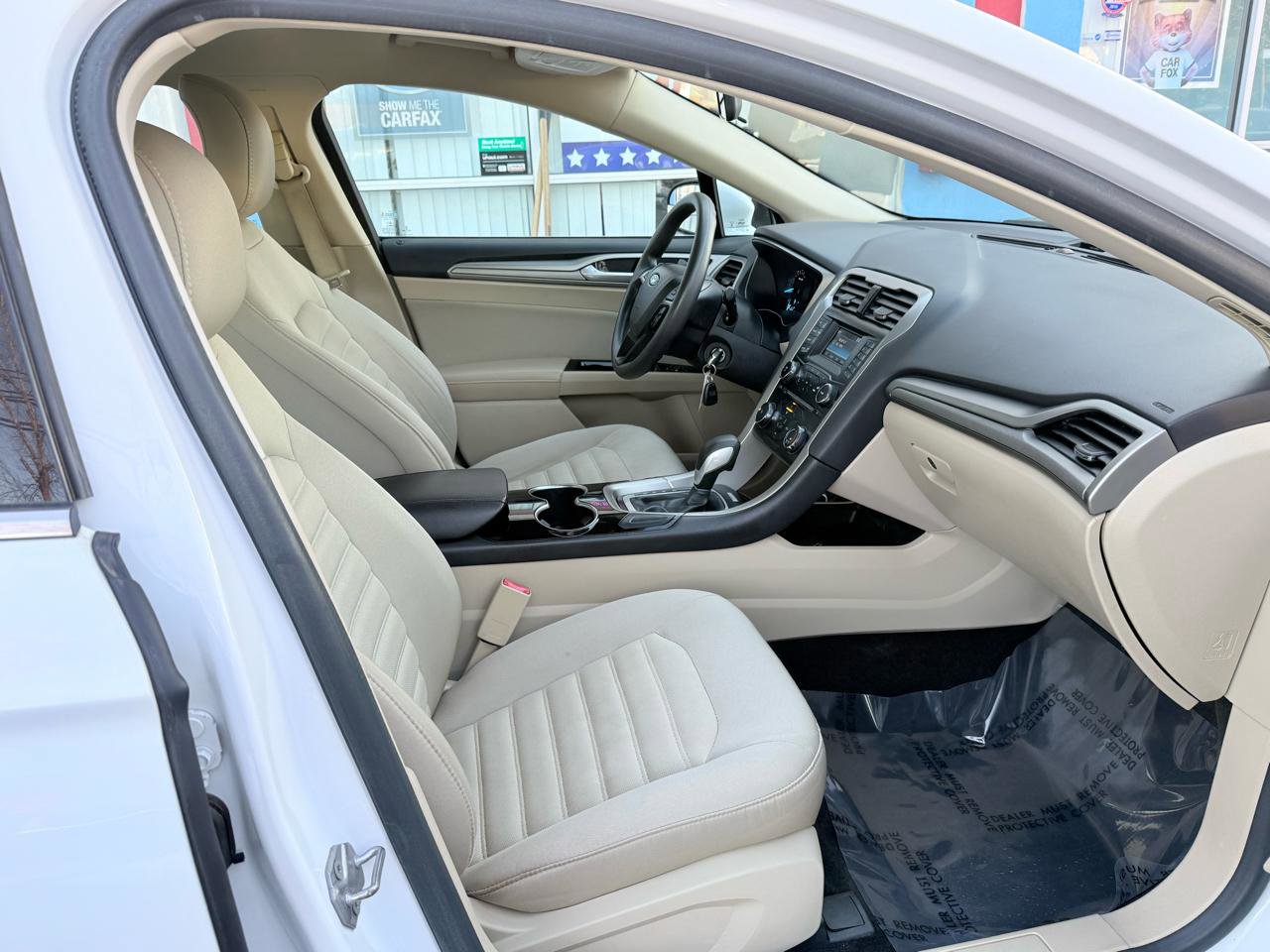 Used 2014 Ford Fusion SE image 19