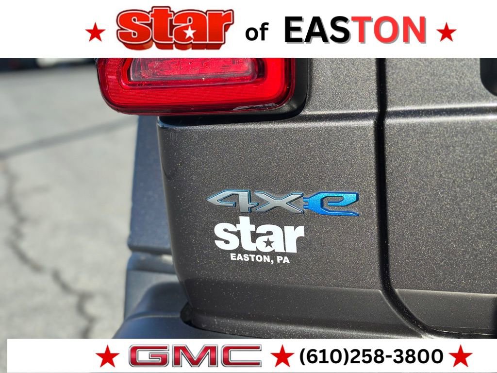 Used 2022 Jeep Wrangler Unlimited Sahara w/ Cold Weather Group image 42