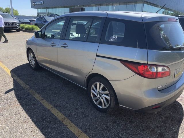 Used 2014 MAZDA MAZDA5 Sport FWD image 2