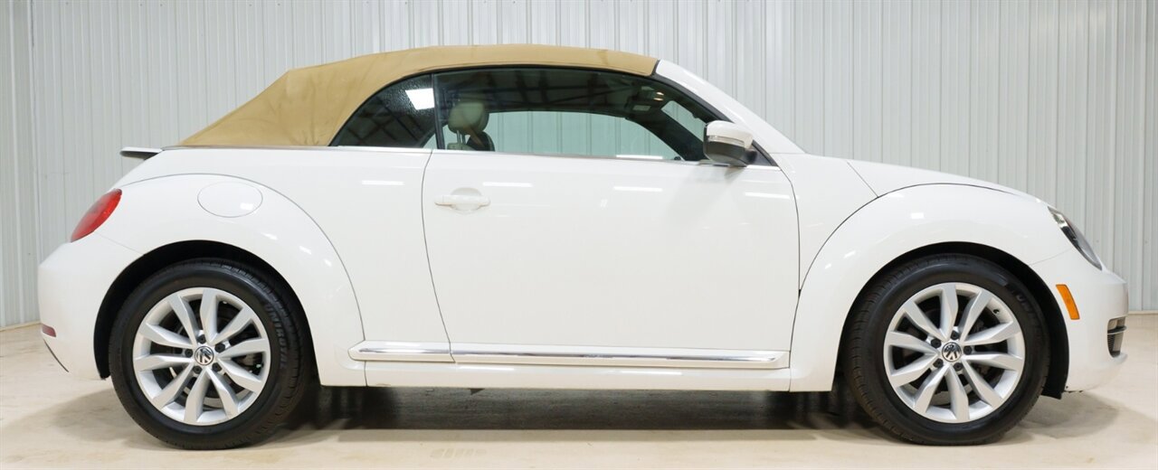 Used 2013 Volkswagen Beetle TDI FWD image 15