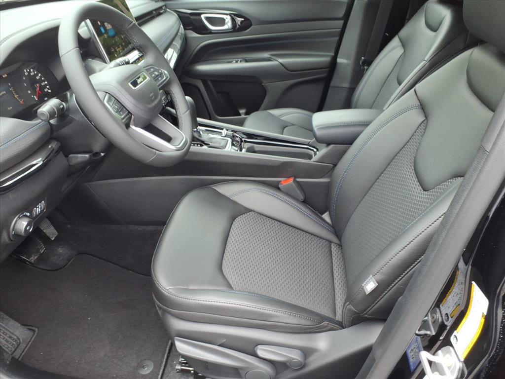 New 2026 Jeep Compass Latitude AWD/4WD image 2