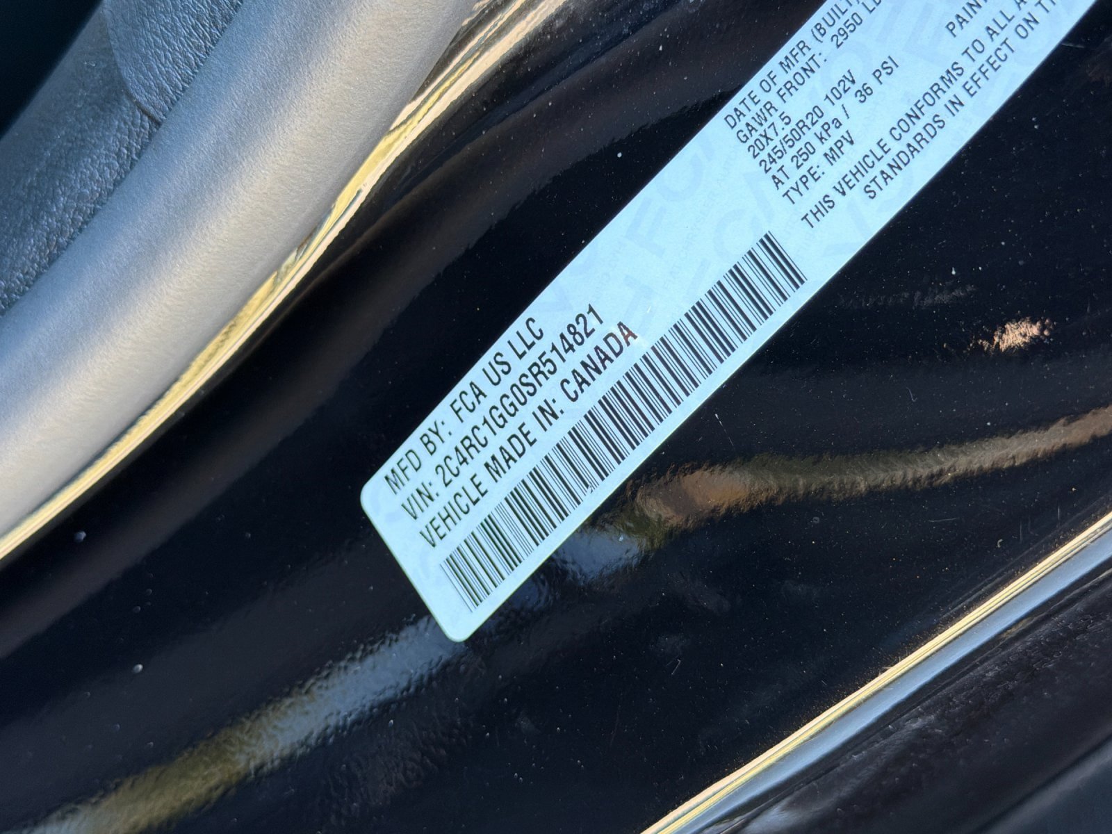 Used 2025 Chrysler Pacifica Limited FWD image 29