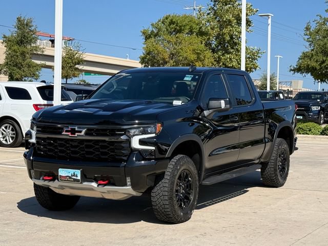 Used 2024 Chevrolet Silverado 1500 ZR2 w/ Technology Package AWD/4WD image 9