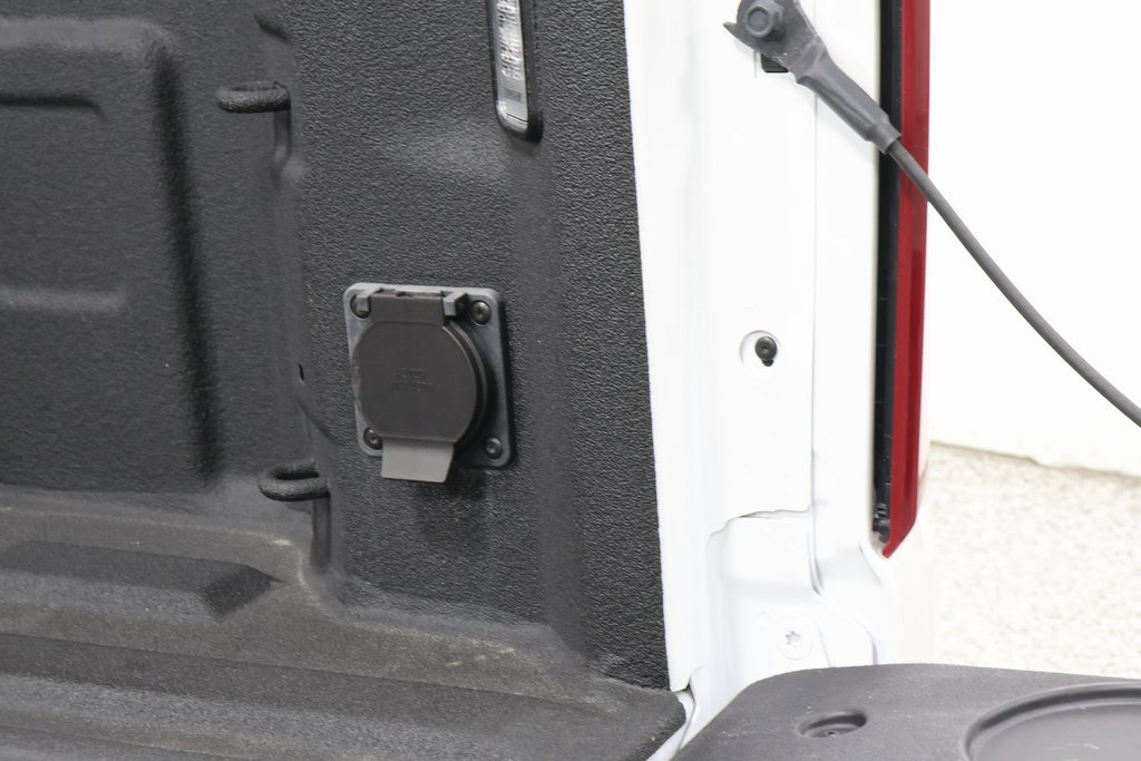 Used 2025 Chevrolet Silverado 1500 High Country w/ Technology Package image 26