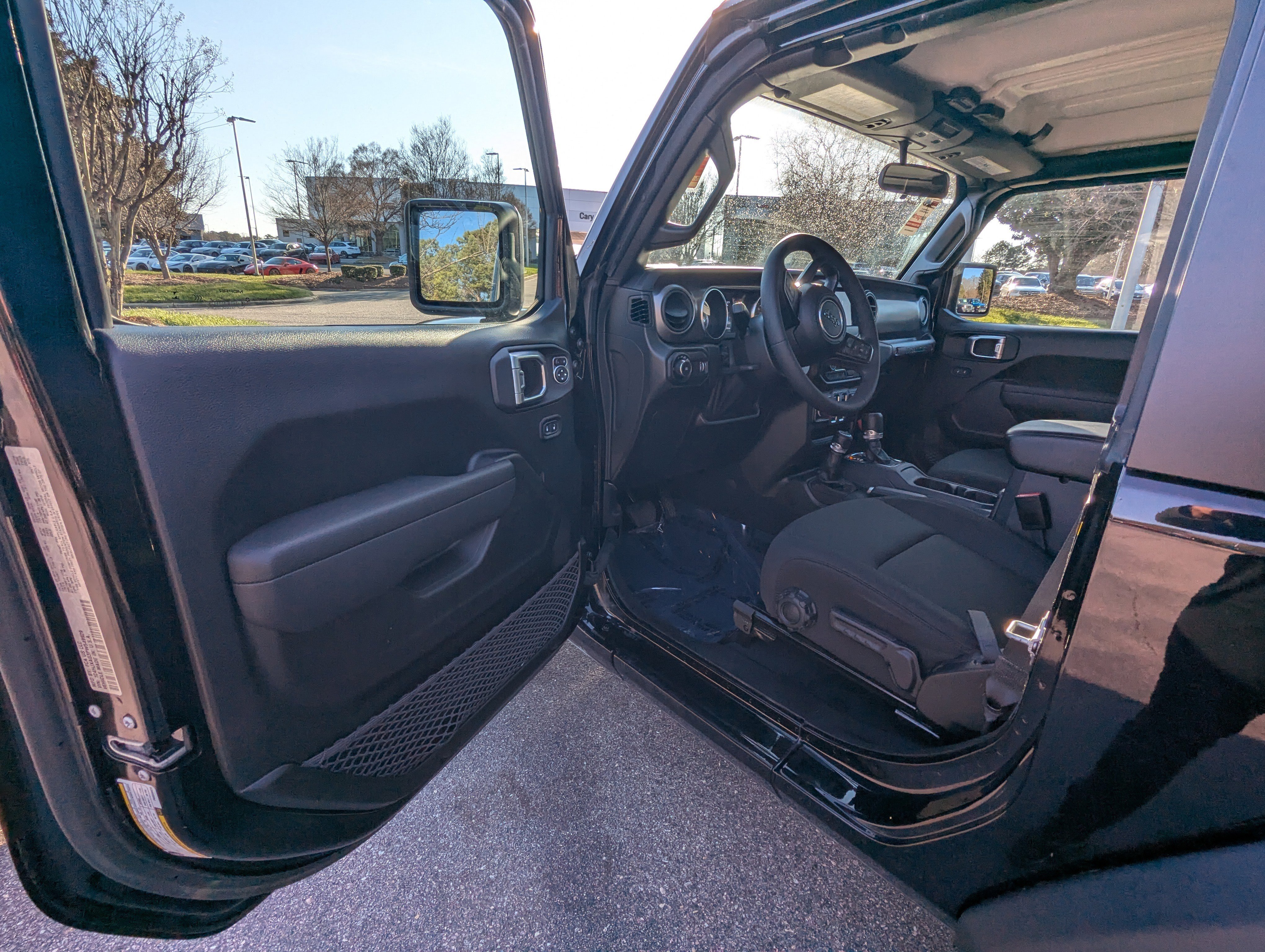 Used 2023 Jeep Wrangler Sport S image 8