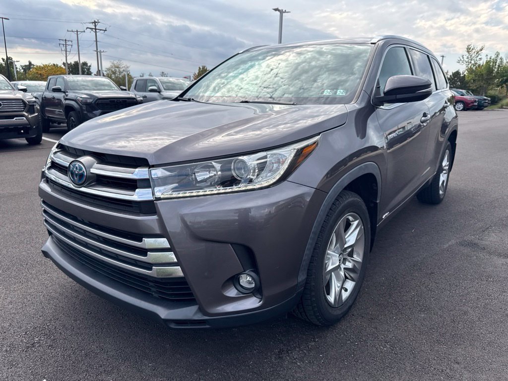 Used 2019 Toyota Highlander Limited AWD/4WD image 3