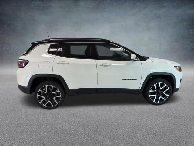 Used 2018 Jeep Compass Limited AWD/4WD image 5