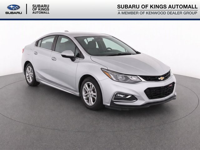 Used 2018 Chevrolet Cruze LT FWD image 1