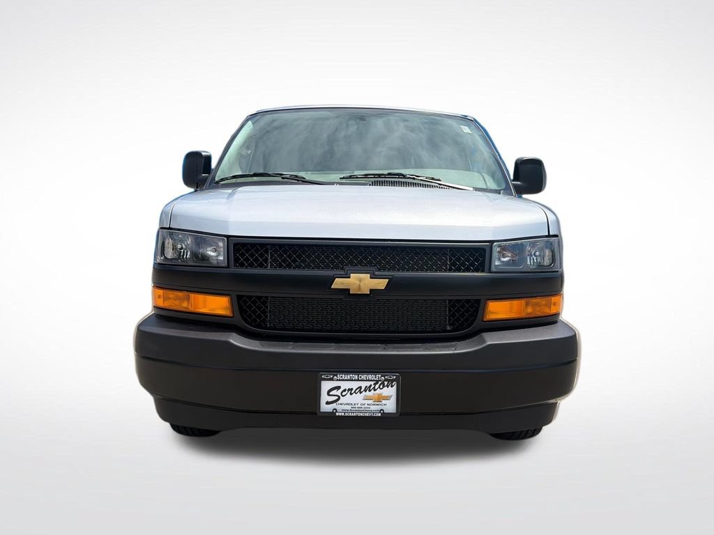 New 2026 Chevrolet Express 3500 w/ Driver Convenience Package RWD image 22