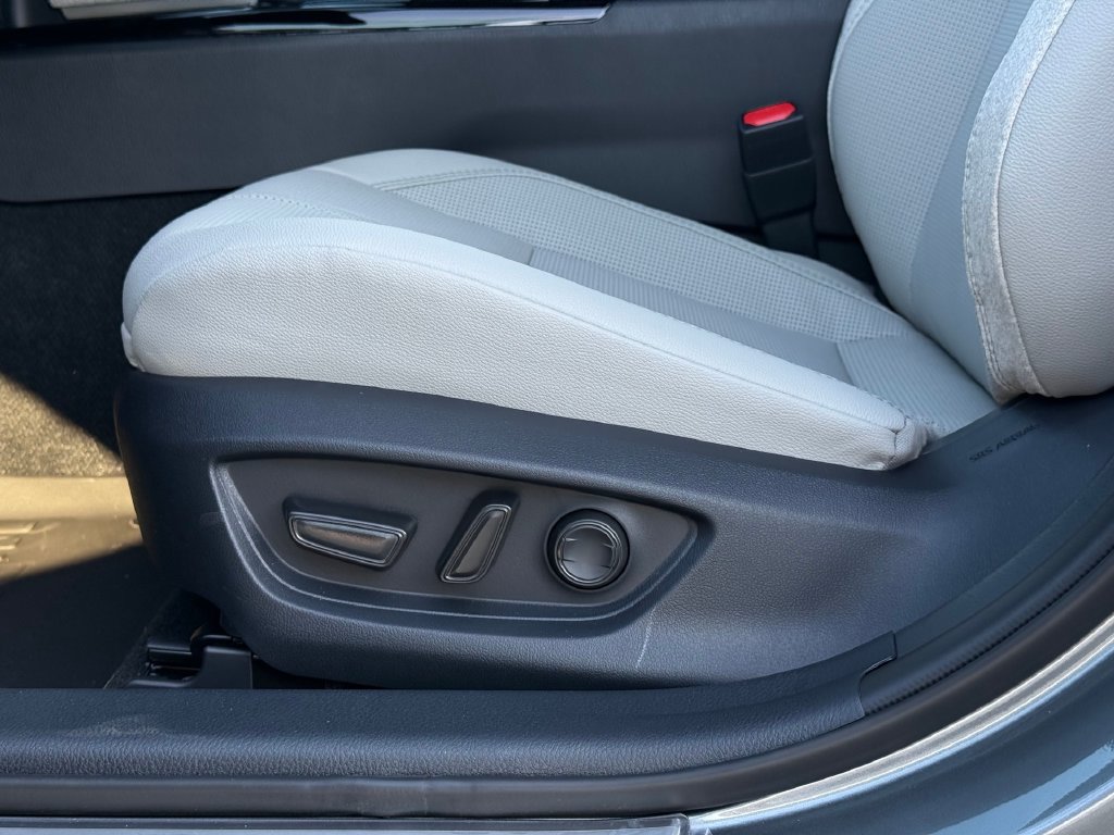 New 2026 Toyota Camry XLE FWD image 9