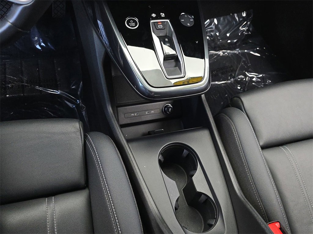 Used 2023 Audi Q4 e-tron Premium image 32