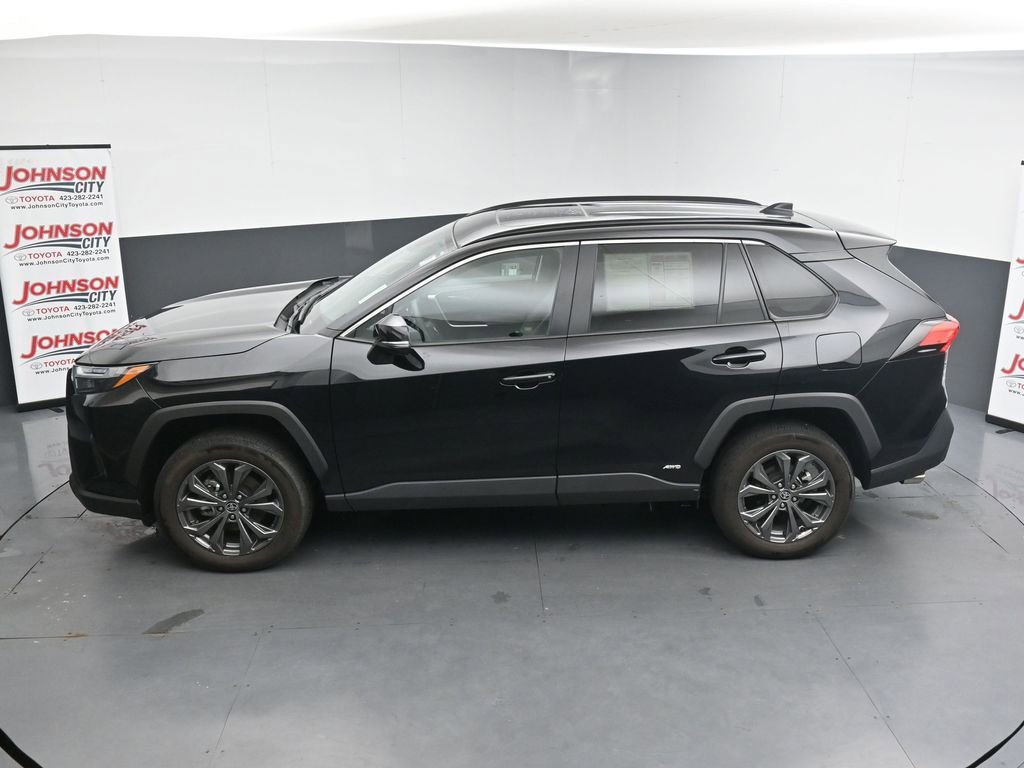 Used 2024 Toyota RAV4 XLE Premium w/ Weather Package AWD/4WD image 32