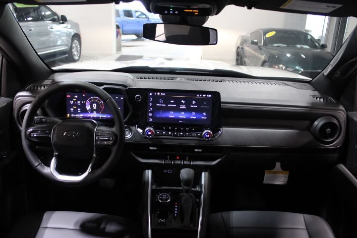 New 2026 Chevrolet Colorado Trail Boss AWD/4WD image 3