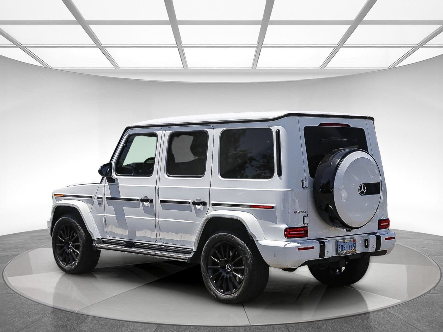 Used 2021 Mercedes-Benz G 550 image 2