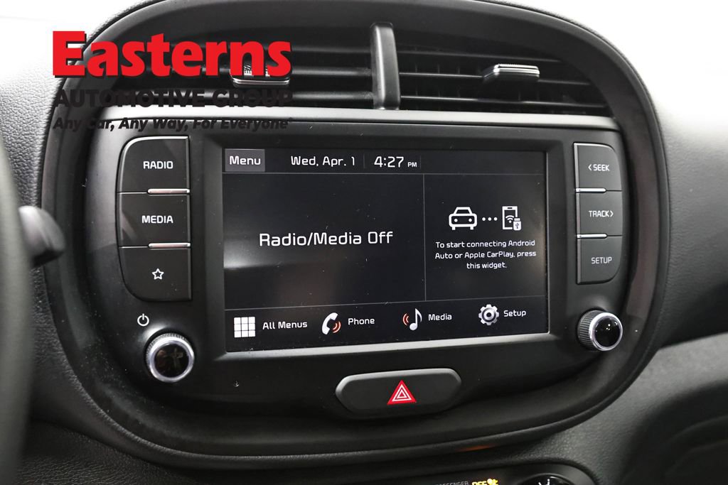 Used 2025 Kia Soul LX FWD image 19