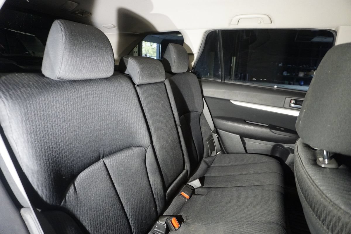 Used 2012 Subaru Outback 2.5i Premium w/ All-Weather Pkg AWD/4WD image 20