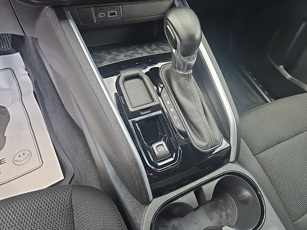 Used 2024 Chevrolet Colorado LT w/ LT Convenience Package image 24