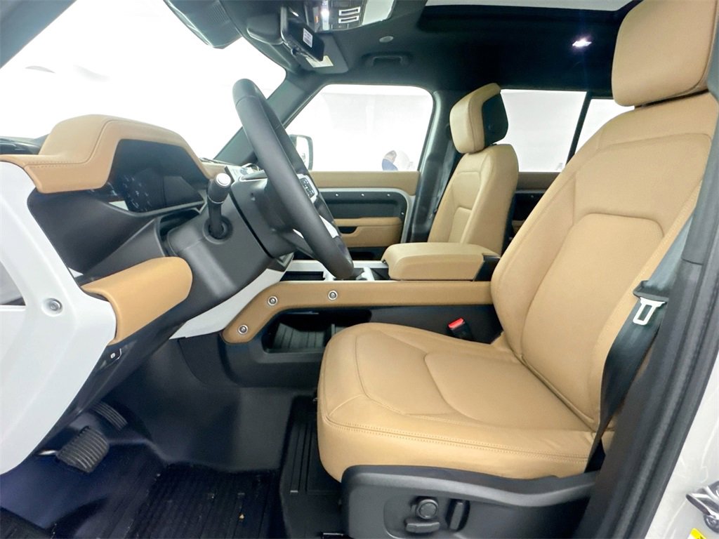New 2026 Land Rover Defender 110 X-Dynamic SE image 20